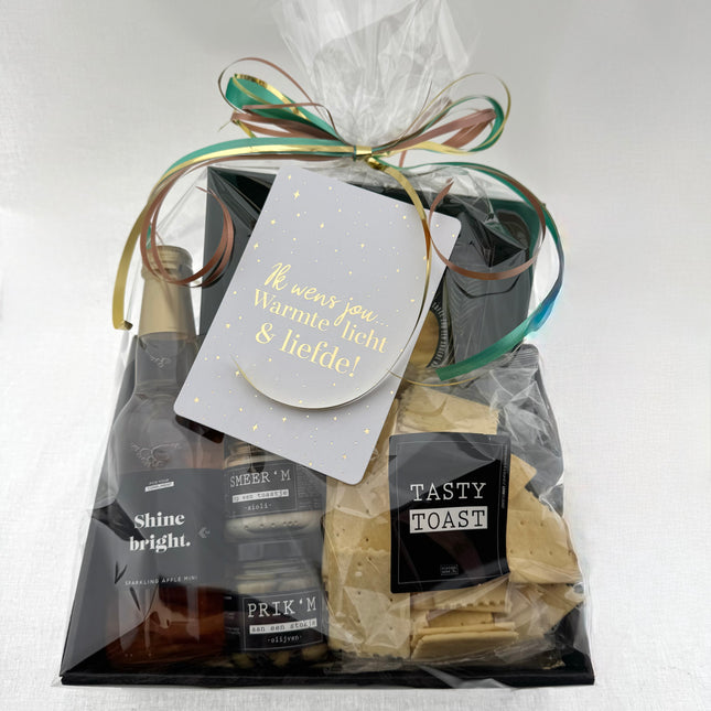 Nieuwjaar •Cadeaupakket Unisex• Wie aan Tafel Familie Borrelpakket