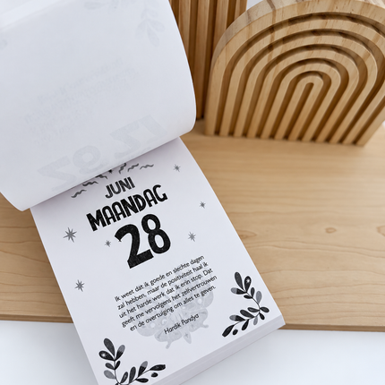 Nieuwjaar •Cadeaupakket Dames• Sen & Zo Scheurkalender 365 Dagen