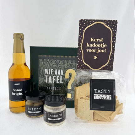 Kerst •Cadeaupakket Unisex• Wie aan Tafel Familie Borrelpakket