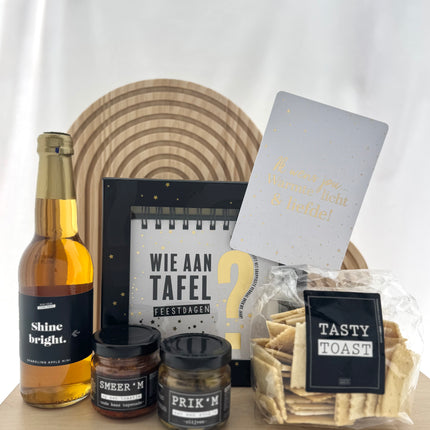 Nieuwjaar •Cadeaupakket Unisex• Wie aan Tafel Feestdagen Borrelpakket
