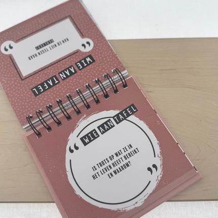 Kerst •Cadeaupakket Dames• Wie aan Tafel Vriendinnen Borrelpakket