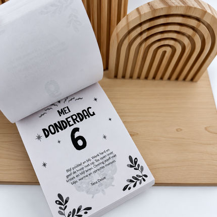 Sinterklaas •Cadeaupakket Dames• Sen & Zo Scheurkalender 365 Dagen Positief