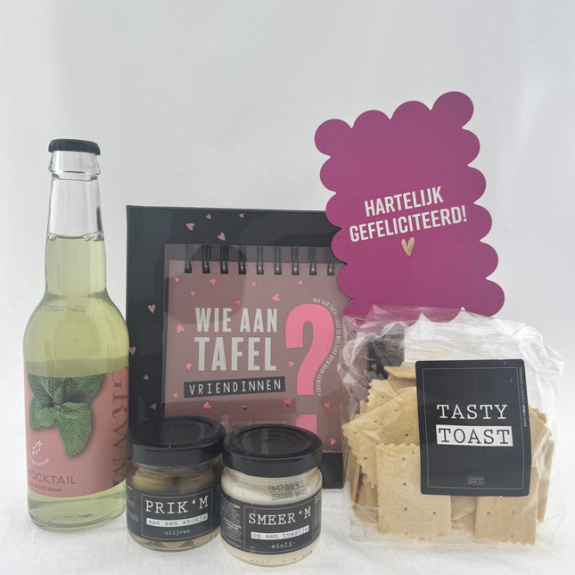 Verjaardag •Cadeaupakket Dames• Wie aan Tafel Vriendinnen Borrelpakket
